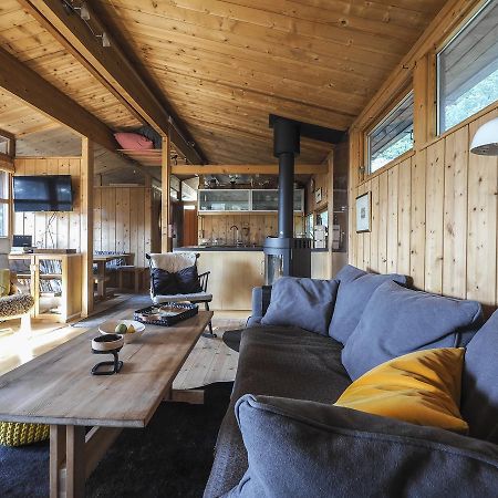 Lovely Cabin In The Capital Area With Hot Tube Хабнарфьордюр Экстерьер фото